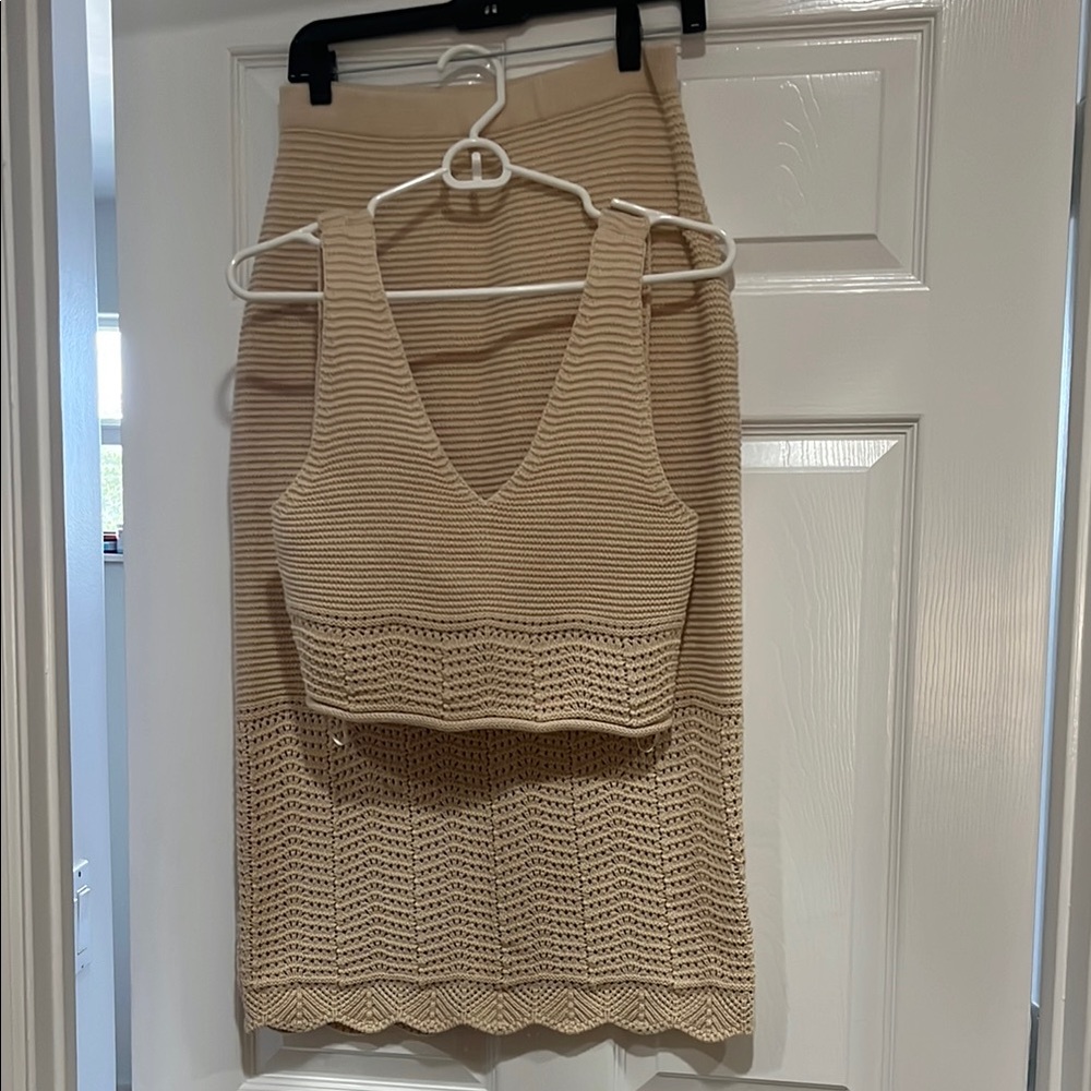 House of Harlow Cream Knit Skirt Set